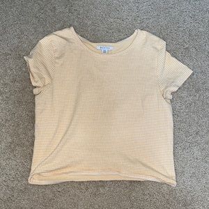 Yellow American Eagle tee!!